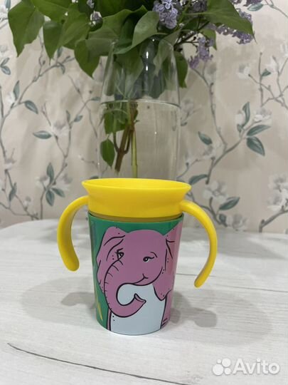 Поильник непроливайка munchkin