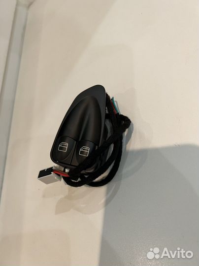 Блок управления стеклоподъемниками Мерседес R230