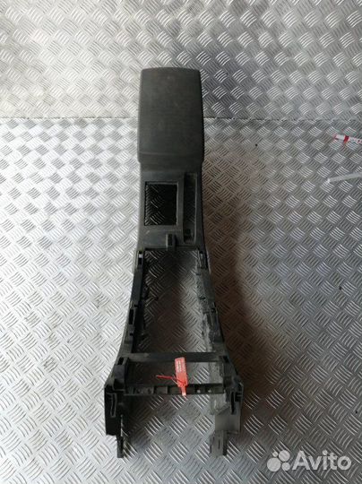 Консоль подлокотник Lifan X60