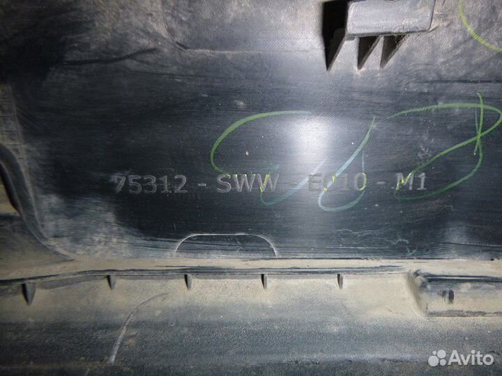 Накладка передней правой двери honda CR-V 2007