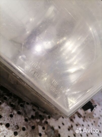 Фара передняя левая Mazda MPV