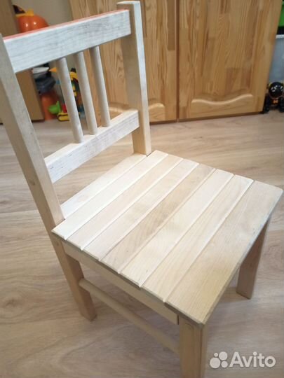 Стол и стул детские деревянные