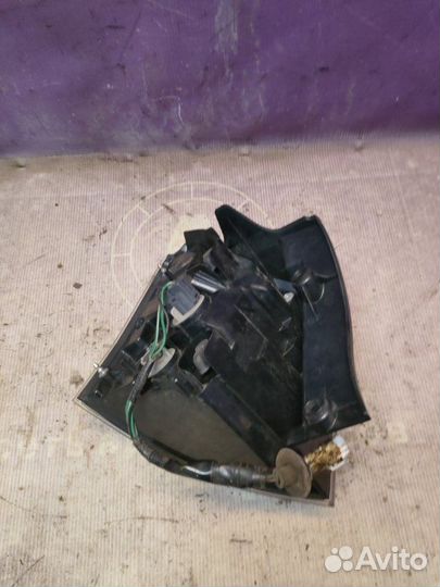 Фонарь задний правый Mitsubishi Outlander Xl