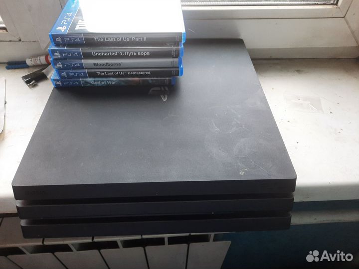 Sony Playstation 4 Pro 1Tb