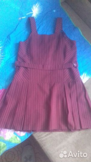 Бордовые школьные сарафаны