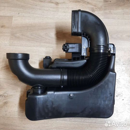 Резонатор воздушного фильтра Hyundai Solaris 10-17