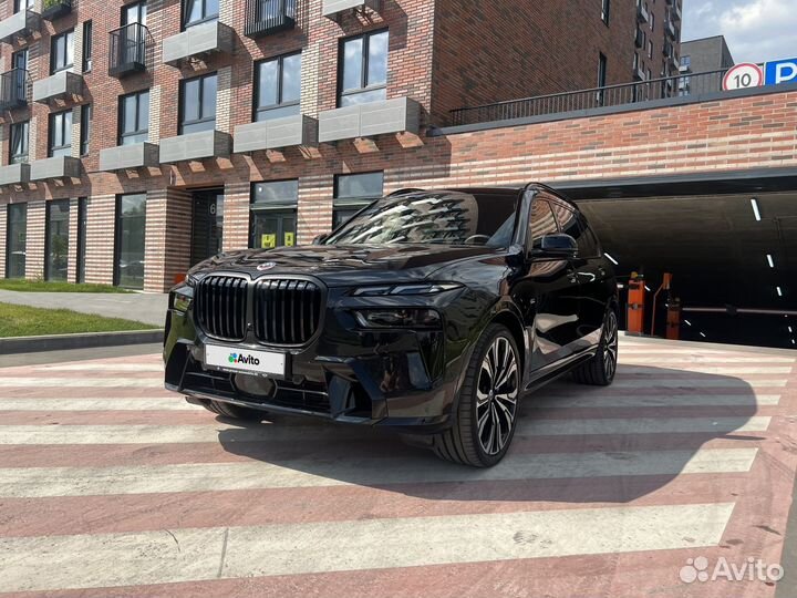 BMW X7 3.0 AT, 2023, 6 000 км