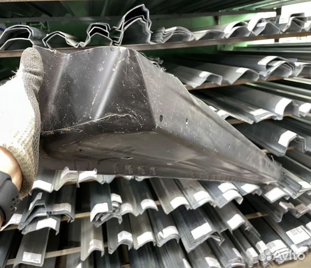 Порог левый Mitsubishi Galant 8, Legnum 1996-2006