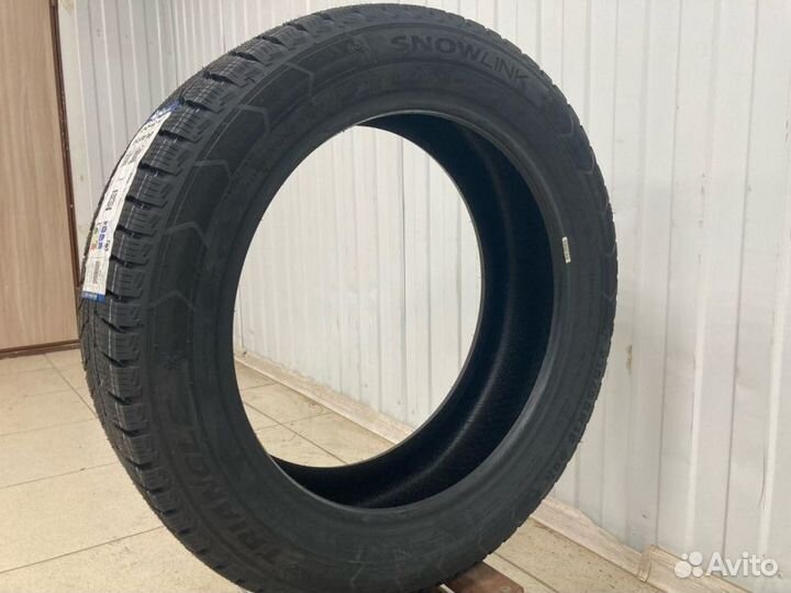 Triangle PL01 215/55 R18