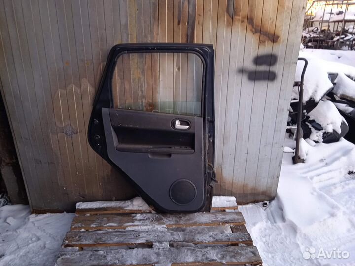 Дверь задняя левая mitsubishi Colt Plus 04