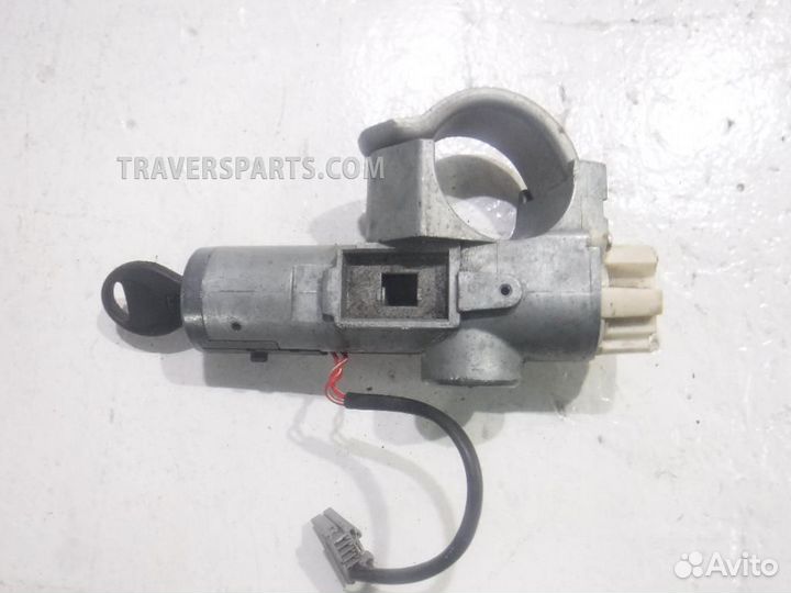 Замок зажигания Ниссан