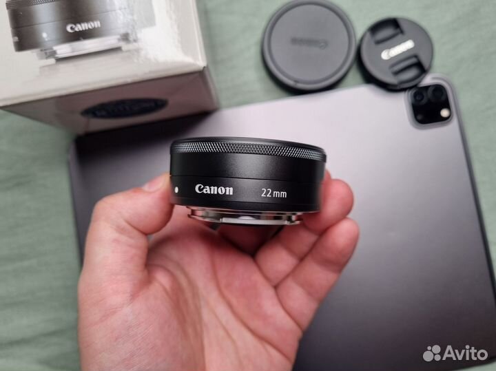 Canon efm 22mm f2.0 STM