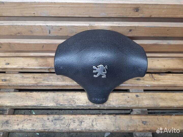 Peugeot 206 1.4 - Подушка в руль AIR BAG