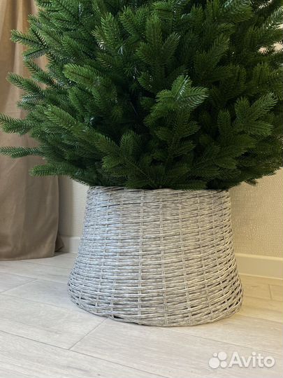 Корзина плетеная для елки
