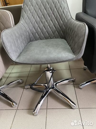 Парикмахерское кресло Вандер