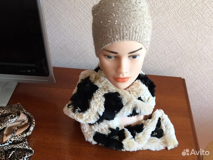 Шапка, шарф,мех,комплект