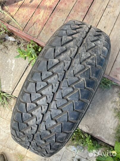 Goodyear Wrangler AT/R 235/60 R18