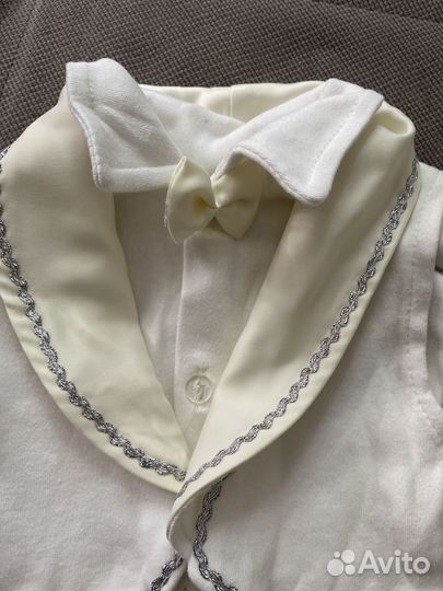 Комтюм на выптску