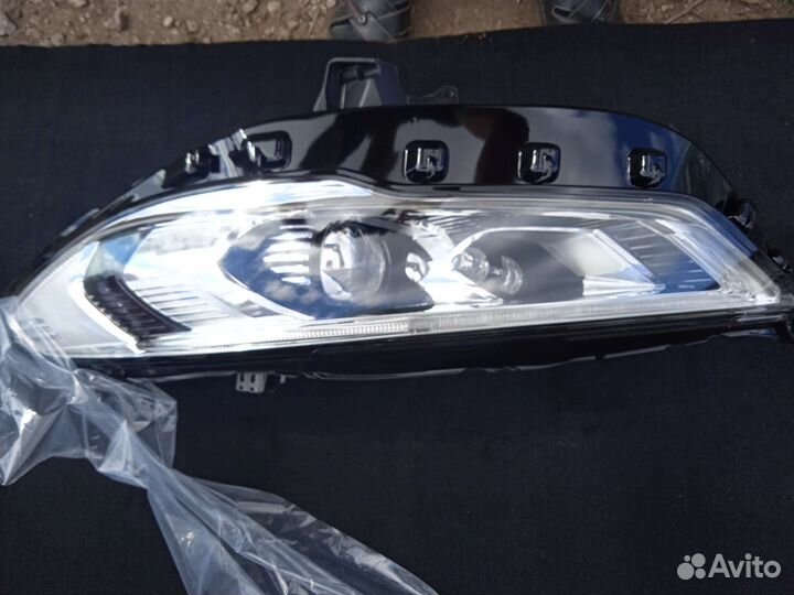 Фары для Ford Mondeo 5