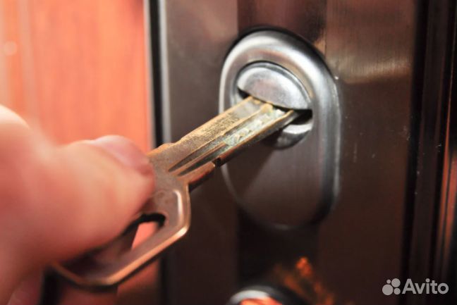 Вскрытие замков,ремонт и замена дверных замков