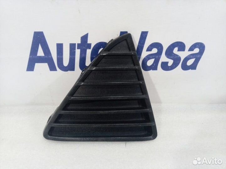 Решетка в бампер правая Ford Focus 3 2011-2019