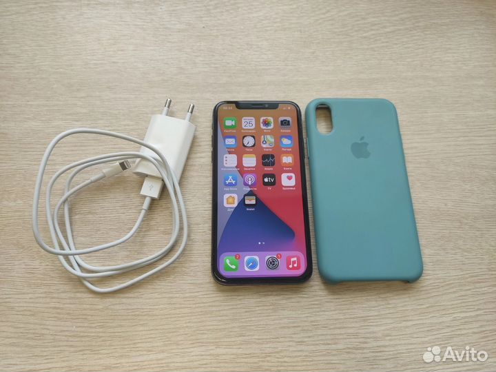 iPhone X, 64 ГБ
