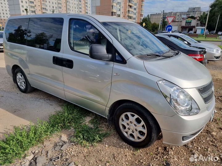 Hyundai Grand Starex 2.5 AT, 2008, 136 200 км