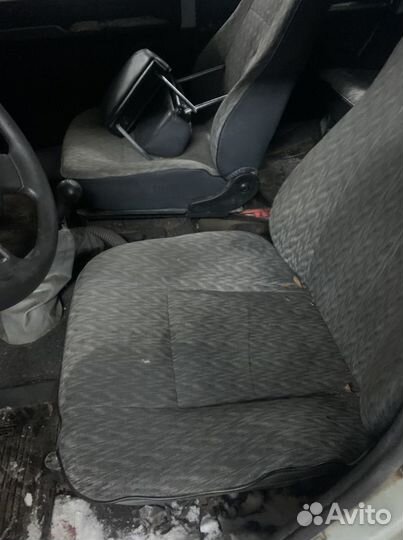 Сиденья на УАЗ Хантер -469