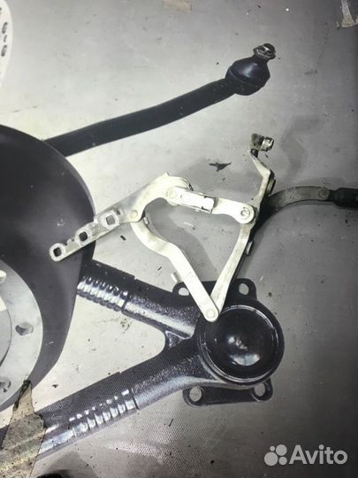 Петля капота Mercedes-Benz S-Class W221