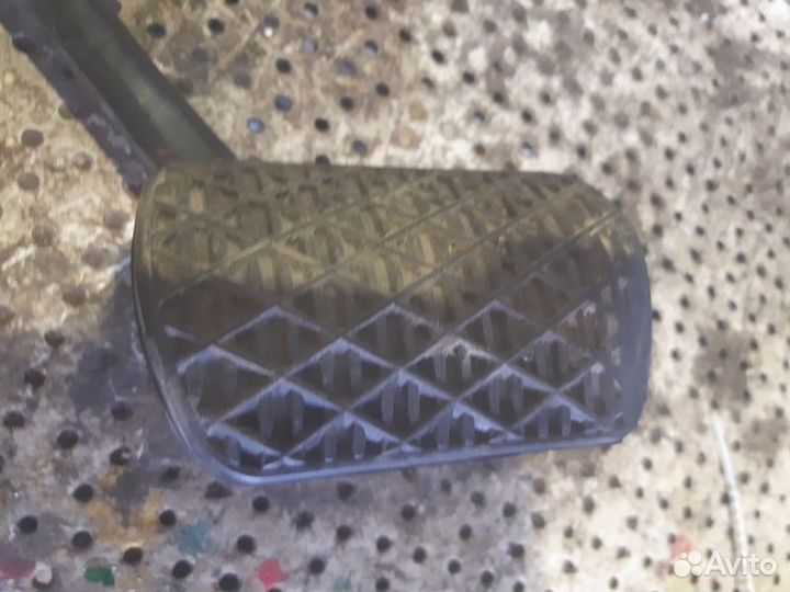 Педаль тормоза Mercedes-Benz M-класс