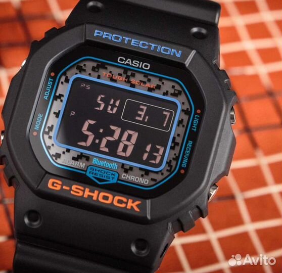 Часы Casio G-Shock GW-B5600CT-1