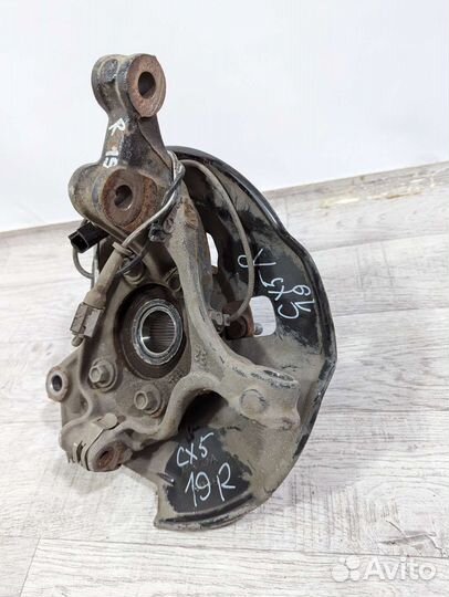 Кулак+ступица+ABS в сборе Правый Mazda cx5 2017+