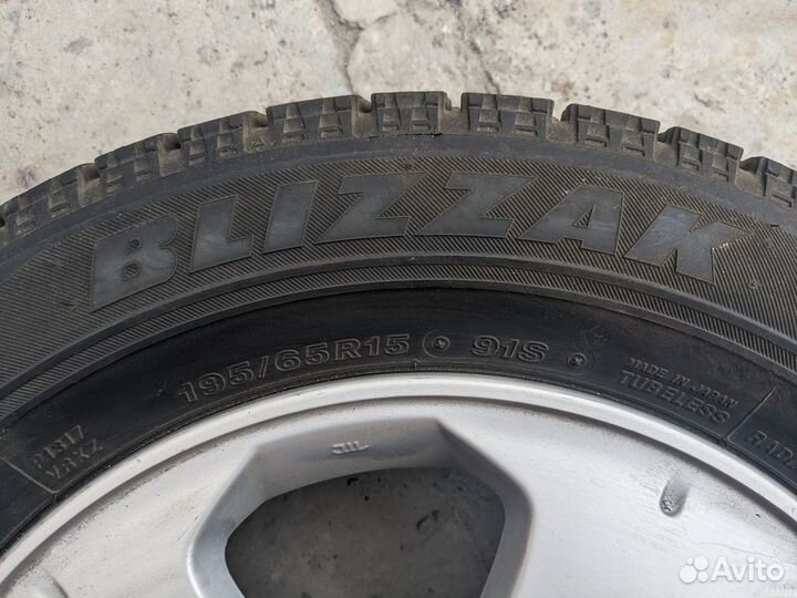 Колеса Nissan с Bridgestone blizzak 195/65/15