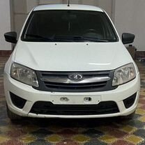 ВАЗ (LADA) Granta 1.6 MT, 2015, 268 365 км, с пробегом, цена 445 000 руб.