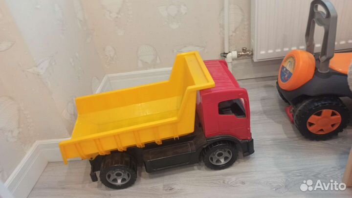 Большой грузовик игрушка