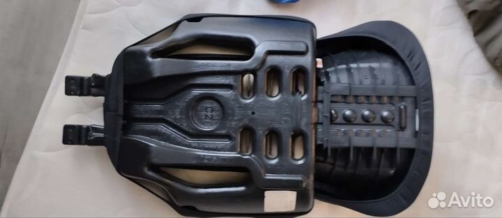 Детское автокресло (спинка) 9 до 36 кг б/у