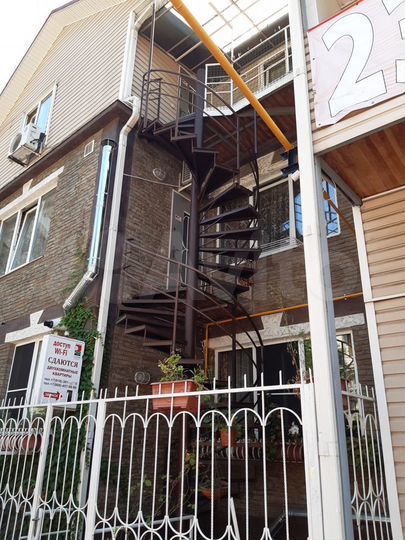 2-к. квартира, 43 м², 2/3 эт.