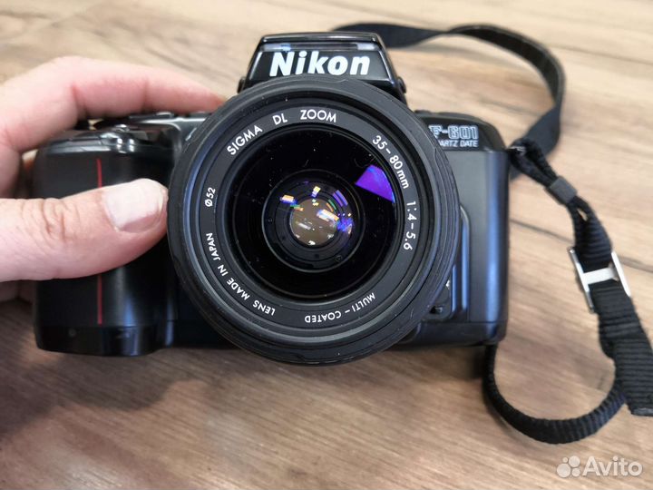 Nikon F-601 AF + Sigma DL zoom 35-80mm 4-5,6