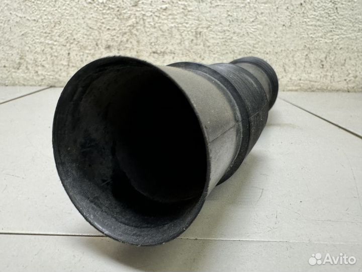 Патрубок воздушного фильтра