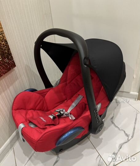 Автолюлька maxi cosi cabriofix до 13 кг