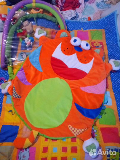 Развивающий коврик