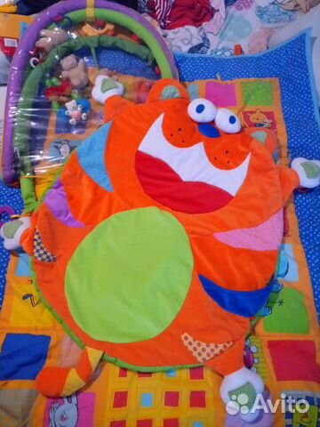 Развивающий коврик