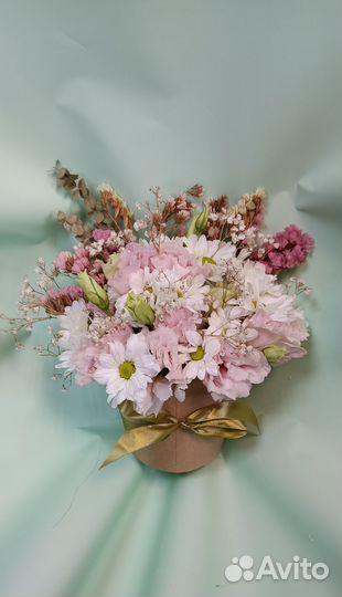 Букеты и цветочные композиции