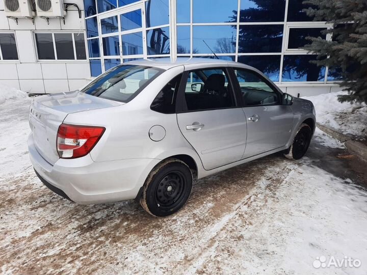 LADA Granta 1.6 МТ, 2022