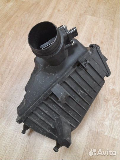 Корпус воздушного фильтра Nissan X-Trail T31