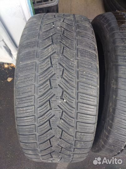 Goodyear UltraGrip Performance SUV Gen-1 225/50 R17 98H