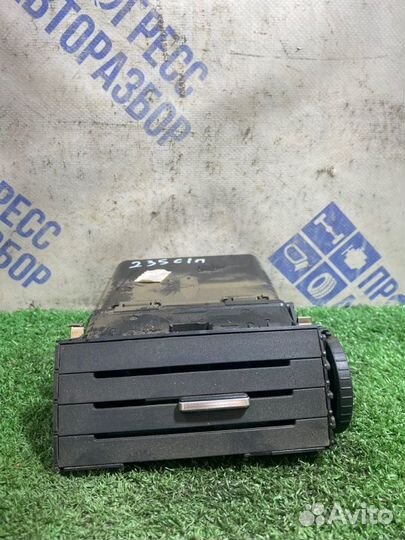 Дефлектор обдува передний правый Ford C-Max