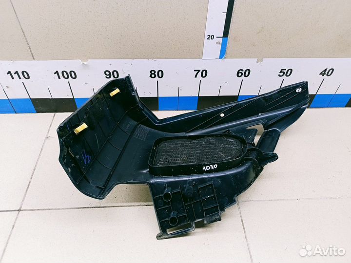 Накладка (кузов внутри) RAV 4 2013