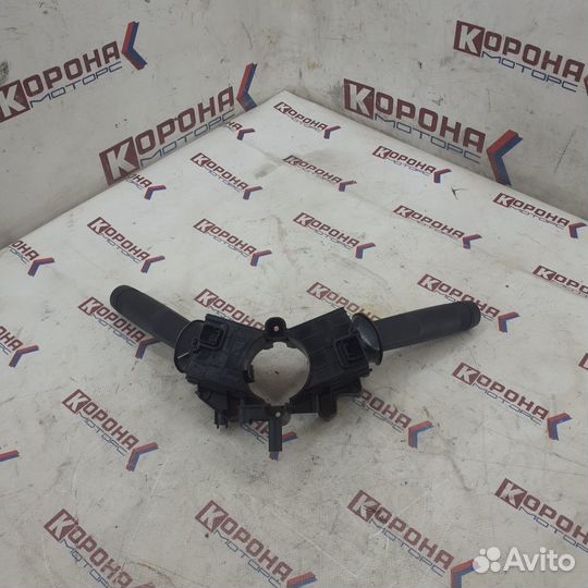 Подрулевой переключатель света,стеклоочистителя в