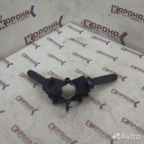 Подрулевой переключатель света,стеклоочистителя в